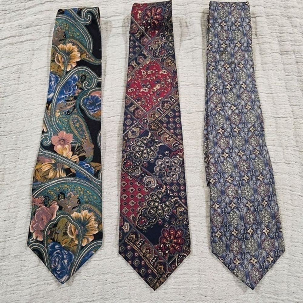 Van Huesen 417 Silk Ties - Lot of 3, Men's Neckties, Neckties‎